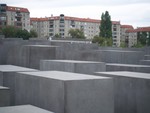 100_1528